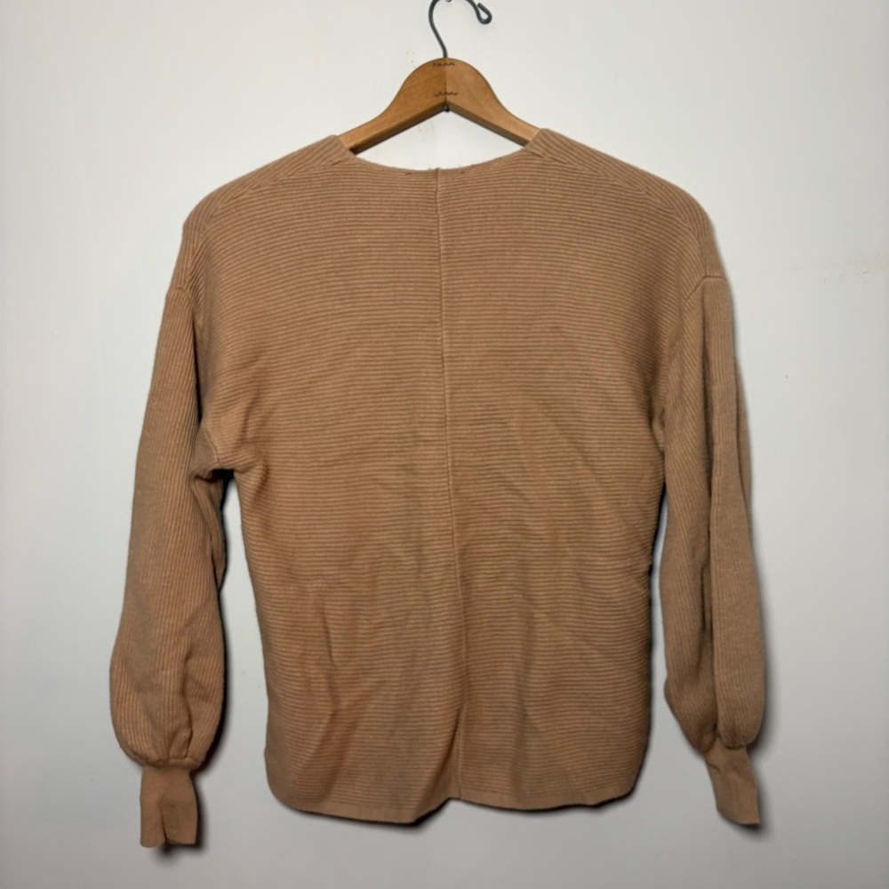 1. State Bishop Sleeve V-Neck Lightweight Sweater Cotton Viscose Brown Sz Small - Picture 5 of 9